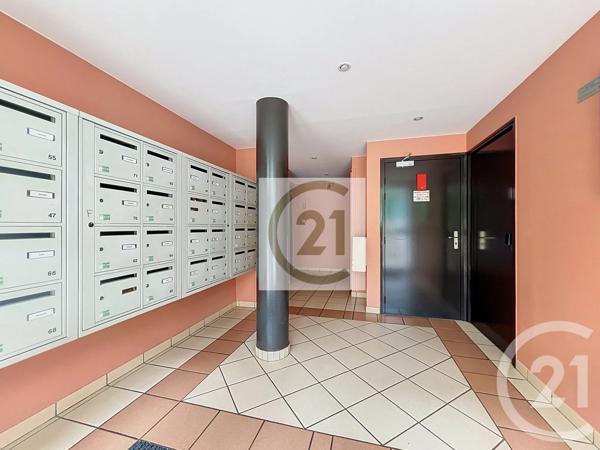 Appartement à vendre  2 pièces - 47 m 2   NANCY  - 54