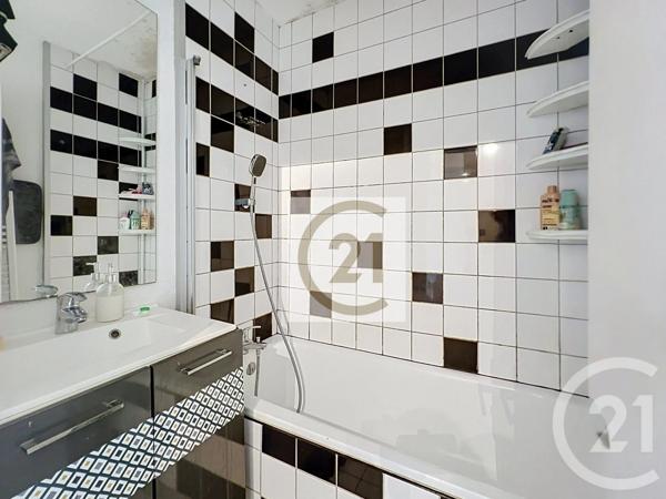Appartement à vendre  2 pièces - 47 m 2   NANCY  - 54