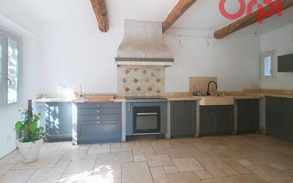 Maison à vendre    7 pièces • 168 m2 Le Pontet