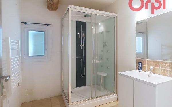 Maison à vendre    7 pièces • 168 m2 Le Pontet