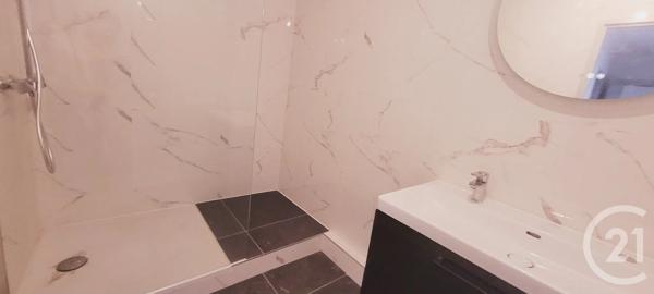 Appartement F3 à vendre  3 pièces - 74,83 m 2   STRASBOURG  - 67