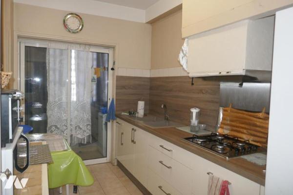 Nîmes, T3 proche des commodités et de la gare centre