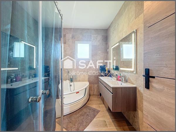 Maison récente de type 5 d'environ 115 m2