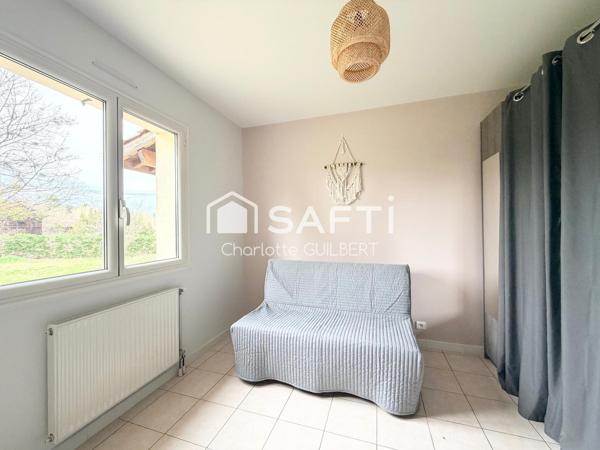 Maison plain-pied 3 chambres avec piscine et Garage