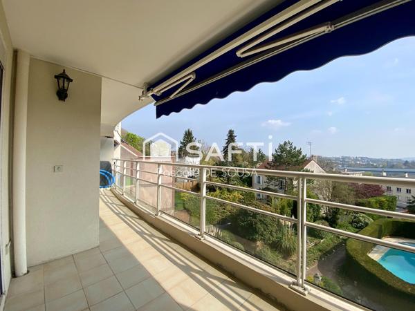 Agréable 3 pièces avec terrasse proche Lycée International