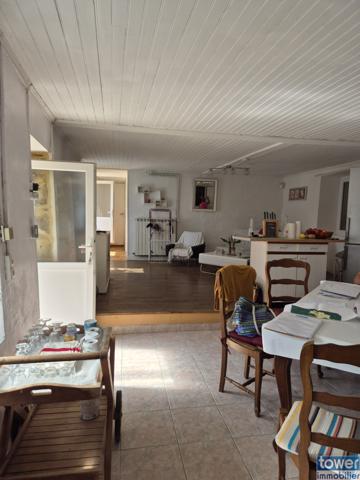 PROPRIETE ISOLEE DE 2,25 HA de 150 m² + gîte + dépendances