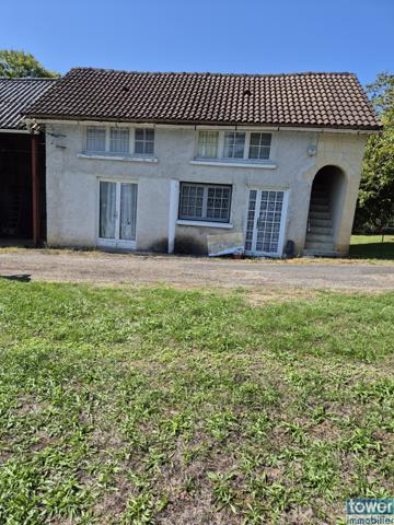 PROPRIETE ISOLEE DE 2,25 HA de 150 m² + gîte + dépendances