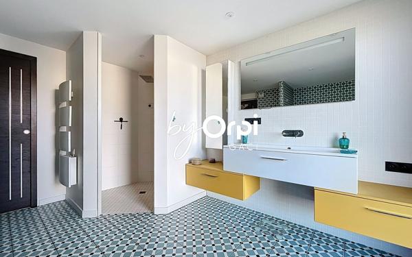 Maison à vendre    5 pièces • 196 m2 Aubière