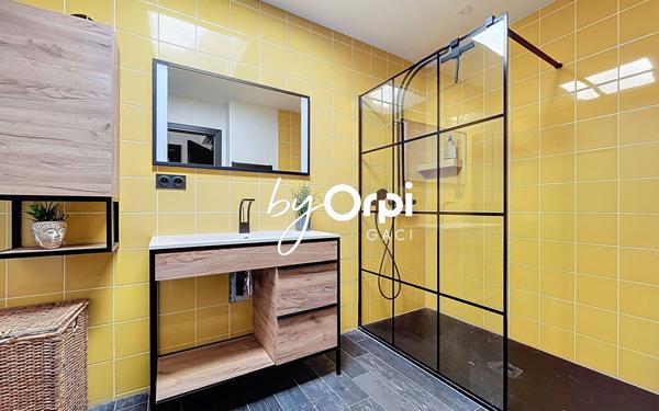 Maison à vendre    5 pièces • 196 m2 Aubière