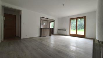 MAISON DE CHARME RENOVEE DE 85 M² HABITABLE AVEC JARDIN TRES BIEN SITUEE SUR UN TERRAIN DE 380 M² AU CALME Beauvais (60000)