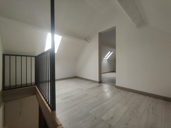 MAISON DE CHARME RENOVEE DE 85 M² HABITABLE AVEC JARDIN TRES BIEN SITUEE SUR UN TERRAIN DE 380 M² AU CALME Beauvais (60000)