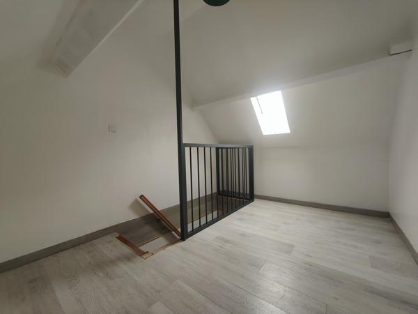 MAISON DE CHARME RENOVEE DE 85 M² HABITABLE AVEC JARDIN TRES BIEN SITUEE SUR UN TERRAIN DE 380 M² AU CALME Beauvais (60000)