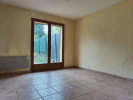 MAISON DE CHARME RENOVEE DE 85 M² HABITABLE AVEC JARDIN TRES BIEN SITUEE SUR UN TERRAIN DE 380 M² AU CALME Beauvais (60000)