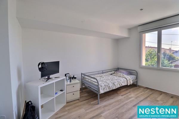 Maison de 140 m2 sur un Terrain de 286m² en plein coeur du centre ville de Décines-Charpieu