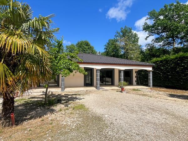 À vendre ? Maison récente de plain-pied dans un environnement calme et verdoyant