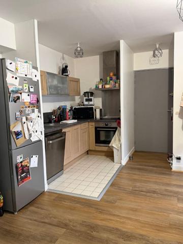 Appartement 2 pièces 44.32m2 avec balcon / parking / cave