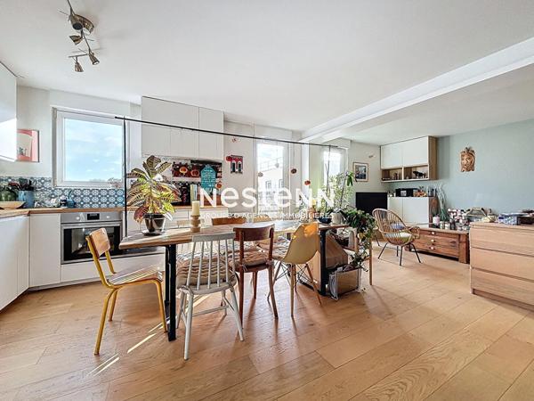 ISSY LES MOULINEAUX - ILE SAINT GERMAIN - Vente Appartement 4 pièces traversant au dernier étage avec balcons
