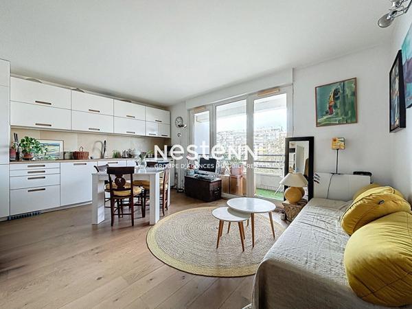 ISSY LES MOULINEAUX - ILE SAINT GERMAIN - Vente Appartement 4 pièces traversant au dernier étage avec balcons