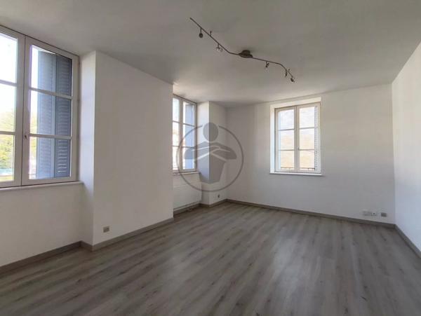 Location Appartement 3 pièces 70 m2 à Baume-les-Dames