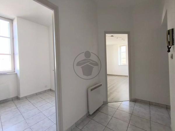 Location Appartement 3 pièces 70 m2 à Baume-les-Dames