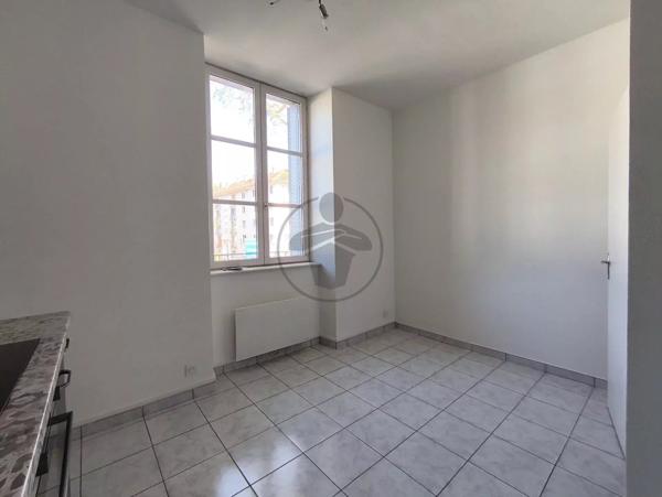 Location Appartement 3 pièces 70 m2 à Baume-les-Dames