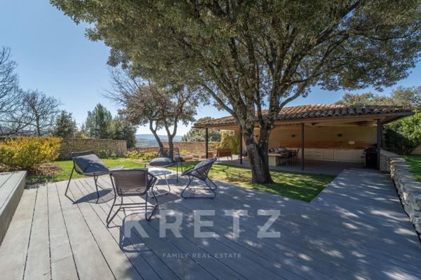 -VILLARS- Propriété contemporaine avec vue -Luberon
