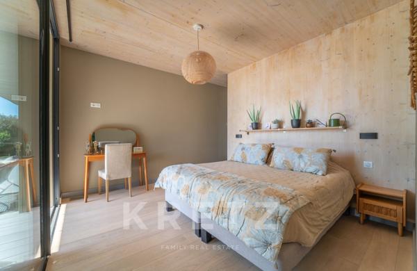-VILLARS- Propriété contemporaine avec vue -Luberon