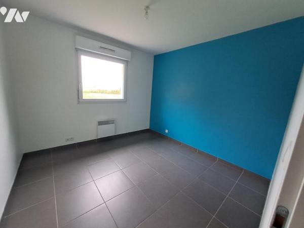  Sur 2217 m²,    a proximité accès autoroute