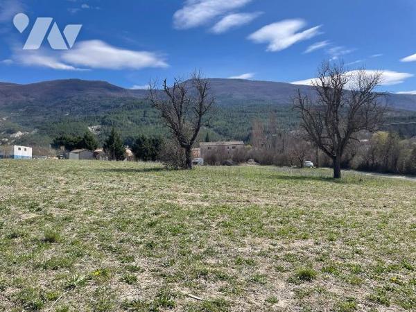 Terrain de 3960 m²