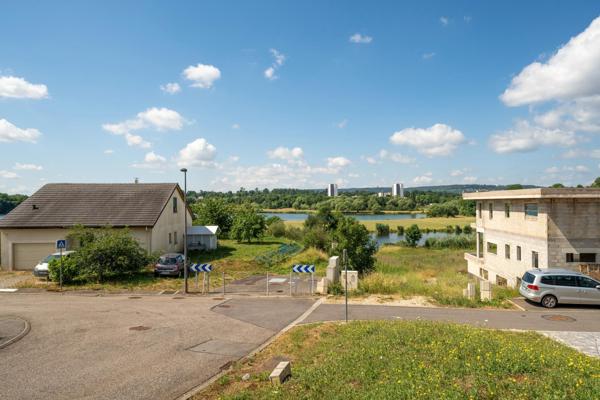 Maison moderne avec jardin à Tomblaine