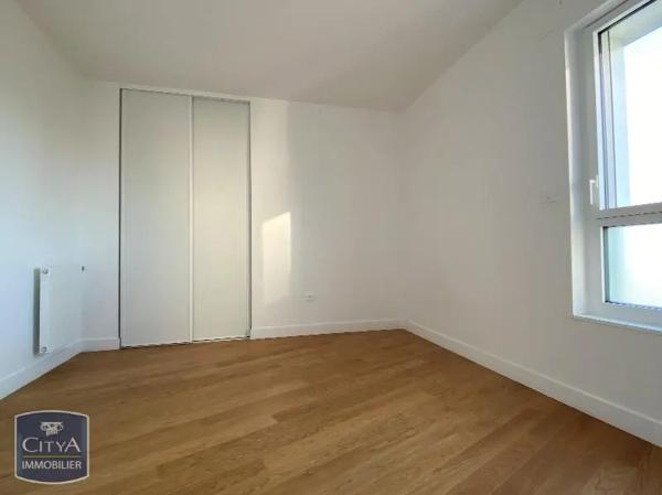 Appartement à louer 4 pièces 93.56m² Nantes (44000)