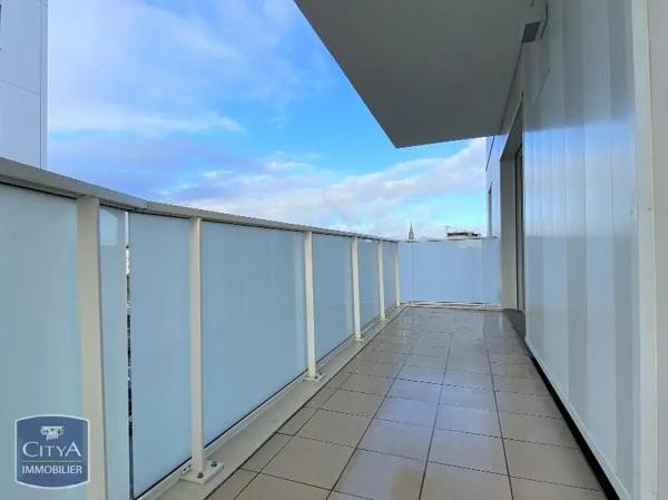 Appartement à louer 4 pièces 93.56m² Nantes (44000)