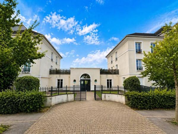 Vente                                                      Appartement
                        
                     2 pièces                      36 m2                     à Magny-le-Hongre