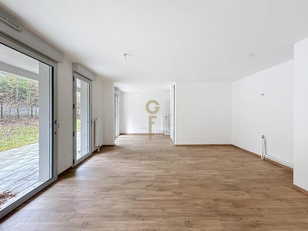T4 cocon en rez-de-jardin avec terrasse et grand jardin