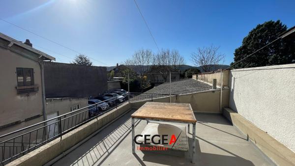 Appartement 93.20 m2, 3 chambres, plein centre - ...