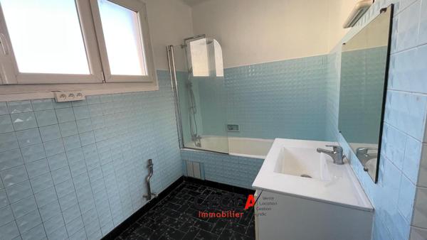 Appartement 93.20 m2, 3 chambres, plein centre - ...