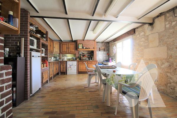 Maison 9 pièces 334 m2