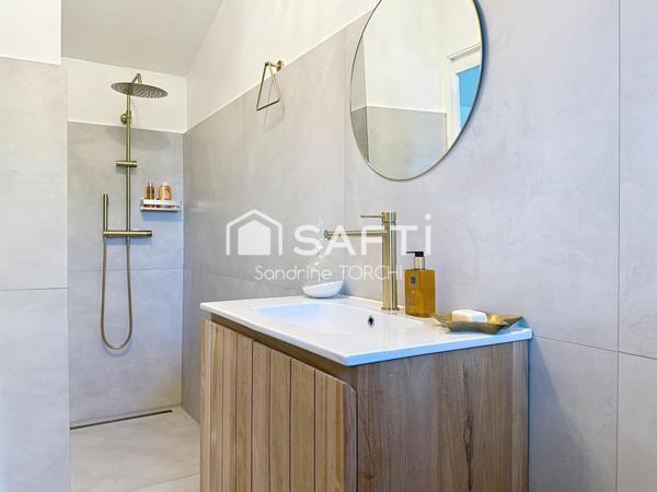 Maison en pierre de 130m² avec piscine sur 1064m² de terrain à Figanière (83830)