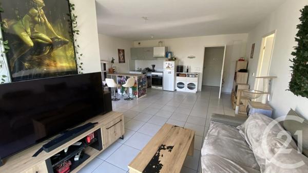 Appartement à vendre  3 pièces - 68,66 m 2   MERIGNAC  - 33