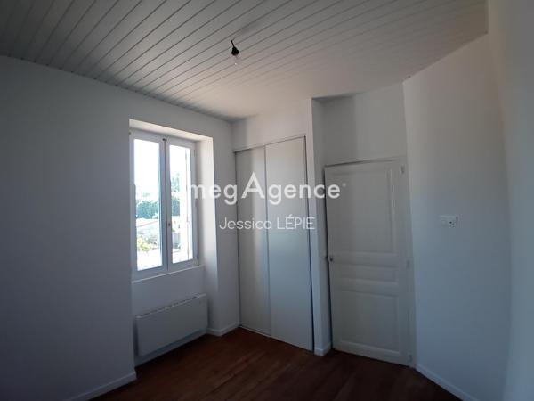 Maison à NIORT, 79000 - 5 pièces 134m²