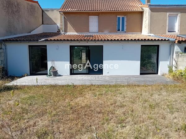 Maison à NIORT, 79000 - 5 pièces 134m²