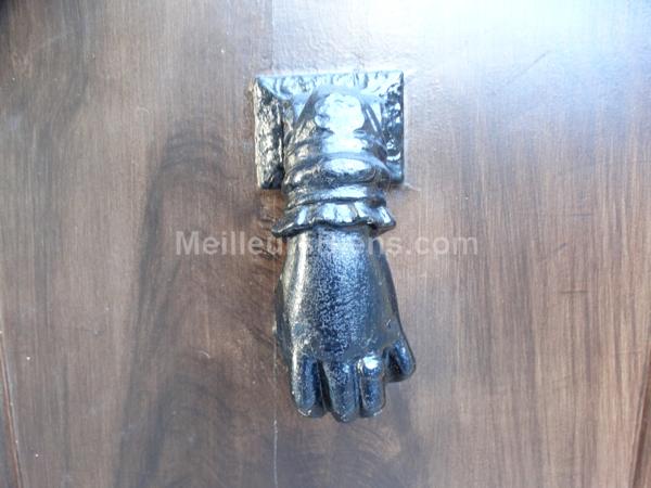 Maison bourgeoise avec grandes dépendances et caves