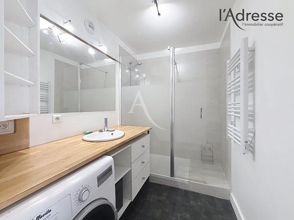 Appartement Puteaux 2 pièce(s) 45.92 m2/Balcon/Parking