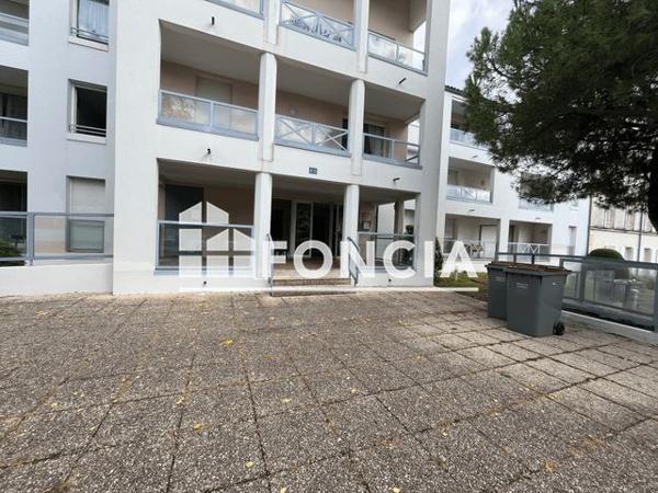 Location Studio meublé 16.8 m² - 9 BIS QUAI MAURICE METAYER Niort 79000