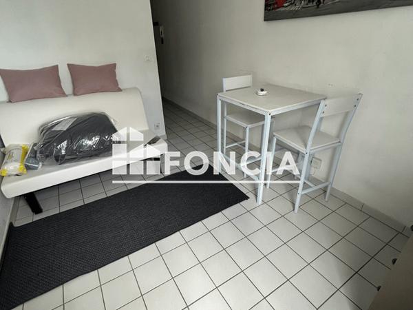 Location Studio meublé 16.8 m² - 9 BIS QUAI MAURICE METAYER Niort 79000