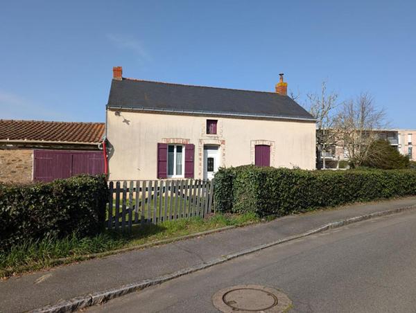 Maison rénovée avec jardin  Sainte-Luce-sur-Loire