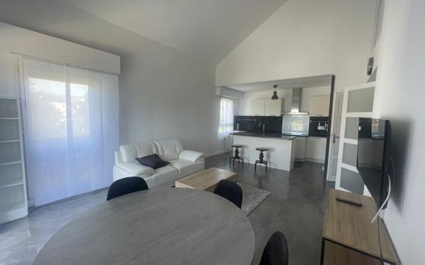 Appartement à louer    3 pièces • 70,59 m2 Ferney-Voltaire