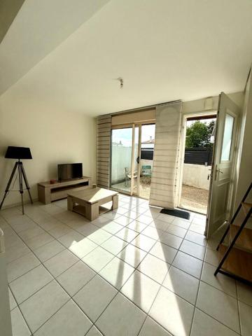 CHAURAY MAISON T2 AVEC TERRASSE ET PARKING, Chauray 79180