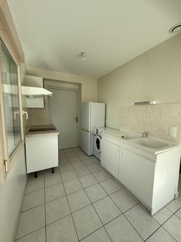 CHAURAY MAISON T2 AVEC TERRASSE ET PARKING, Chauray 79180