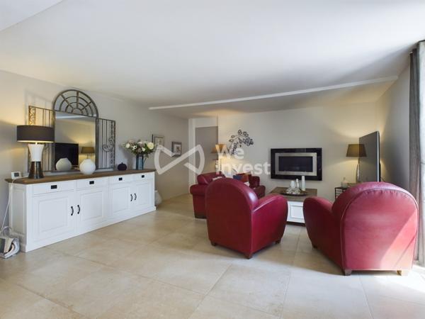 EXCEPTIONNEL CORP DE FERME ENTIEREMENT RENOVE